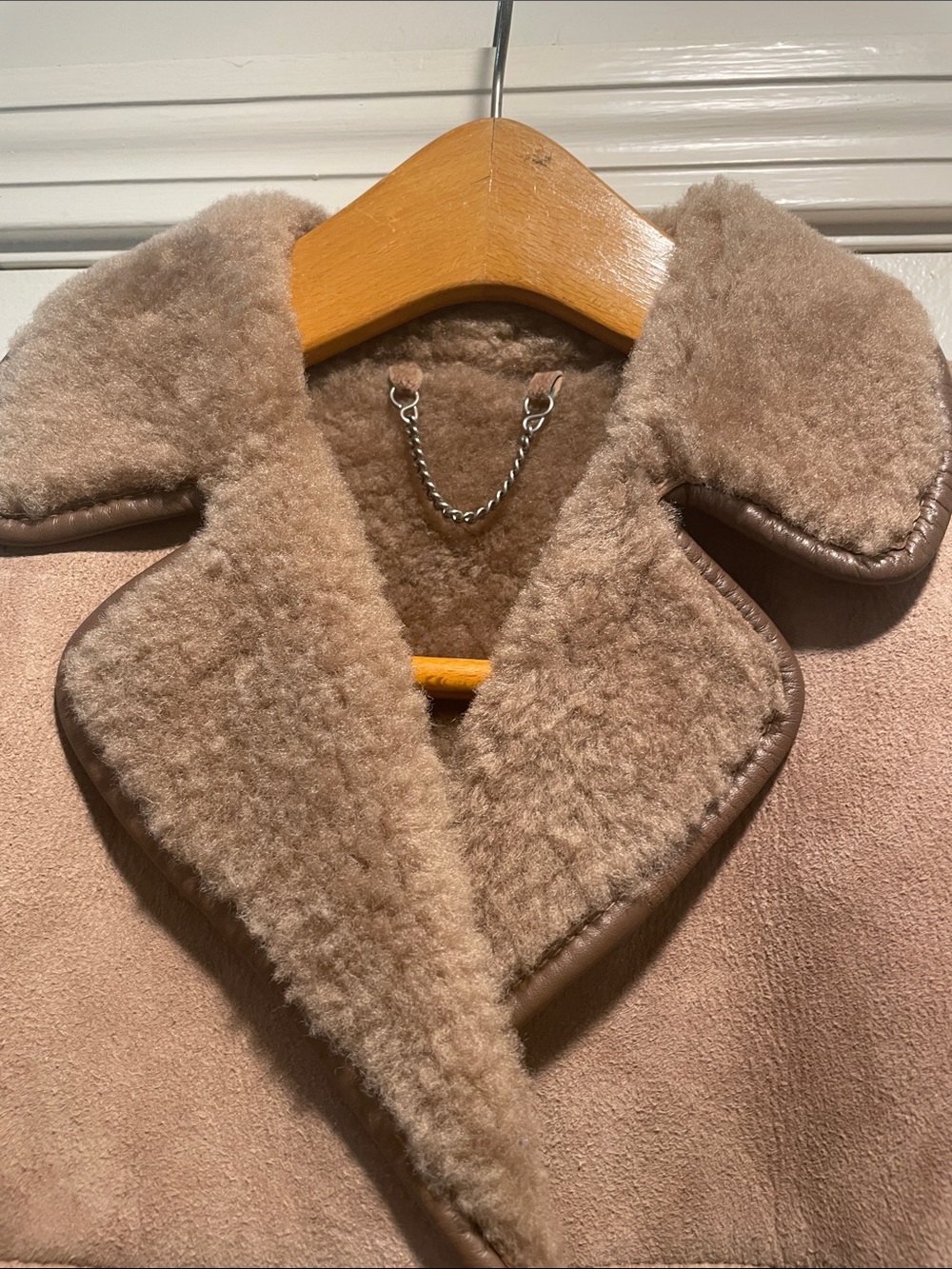 Genuine Sheepskin Warehouse Vintage Taupe Teddy Shearling Square Button Jacket - Picture 3 of 10